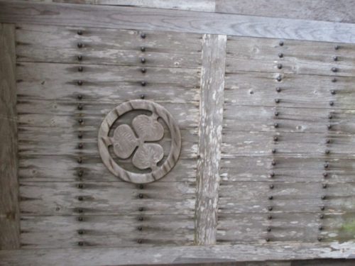 徳川家の紋(厚岸国泰寺)