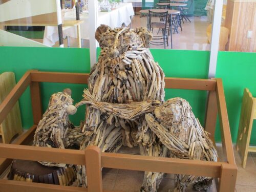 駅の番人❓と家来🦌🐻🐕3